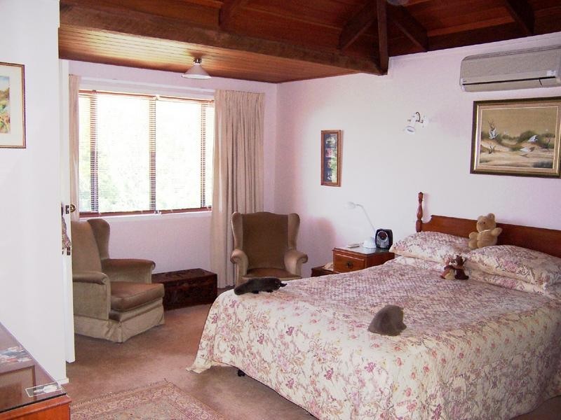 38 Pinkwood St, Bellbowrie QLD 4070